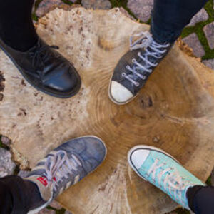 Neljät jalat vastakkain