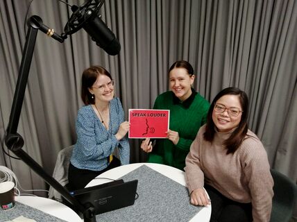 Eevamaija Isoheiniemi, Fanny Saartila, Melagros Jalijali.