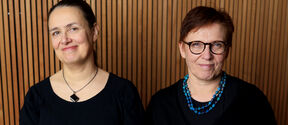 Kuvassa Sari Päivärinne ja Katriina Rapatti